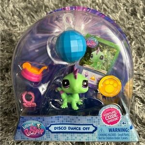Littlest Pet Shop Green and Purple Alien Doll Set